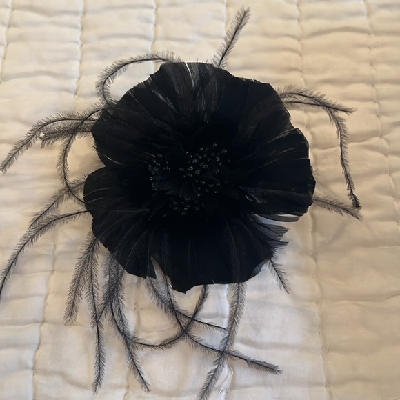 Brooch - Picture 2 of 5